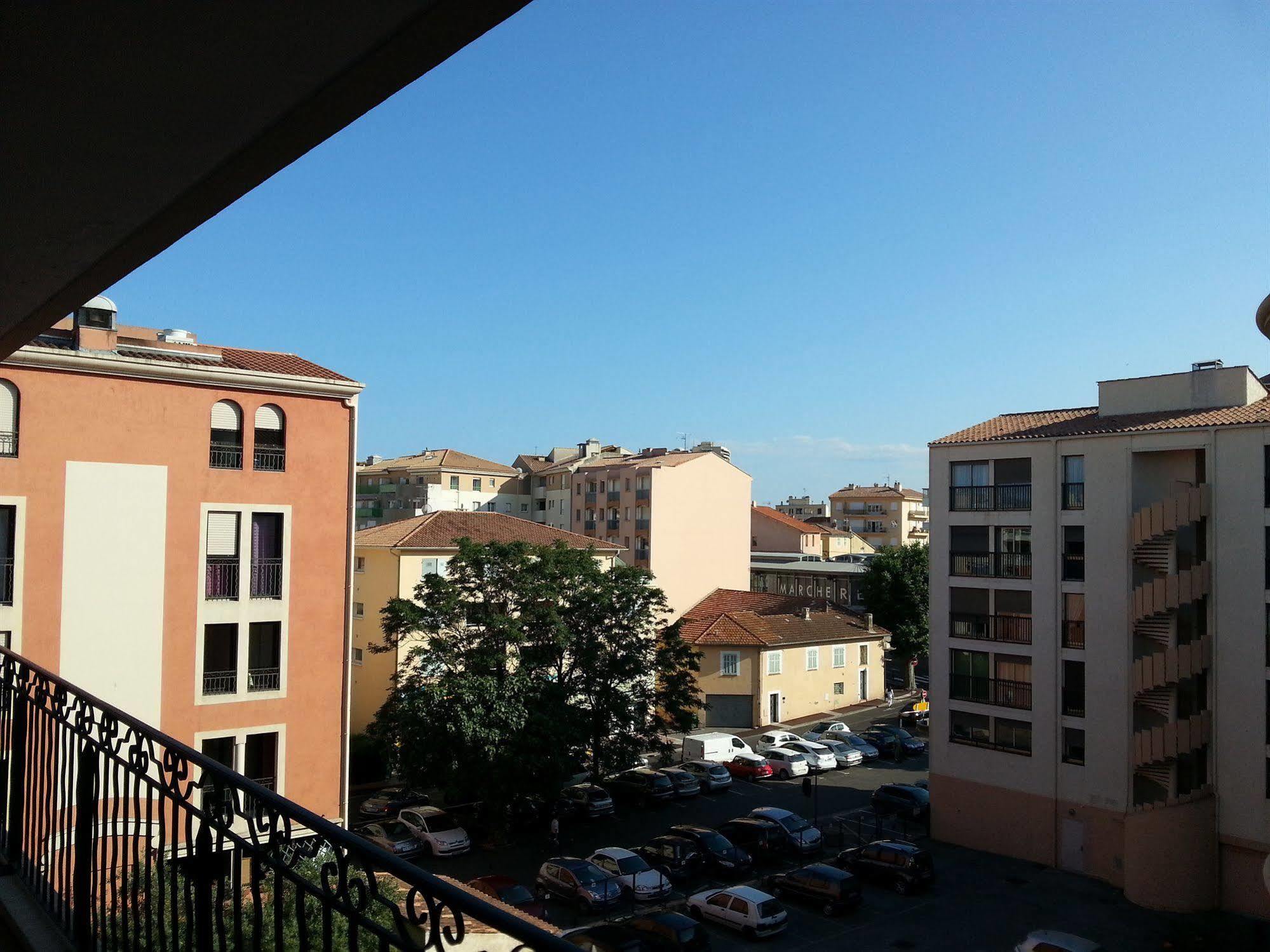 Residences Les Venitiennes Saint-Raphaël 外观 照片